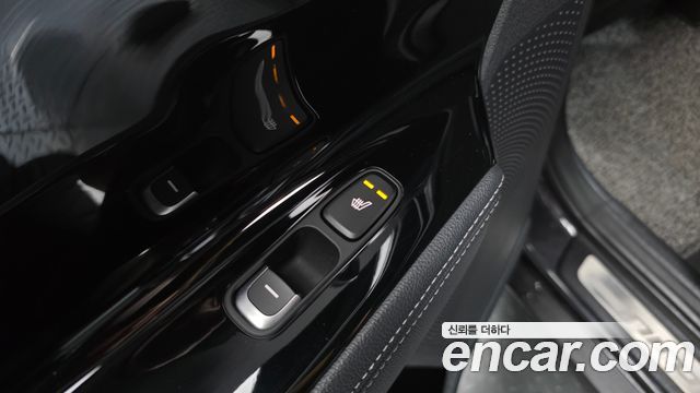Kia Niro 1.6 HEV Noblesse 2020 — фото 19