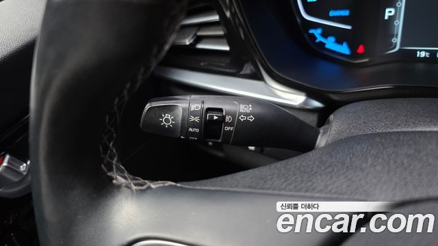 Kia Niro 1.6 HEV Noblesse 2020 — фото 29