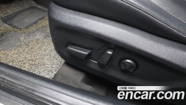 Kia Niro 1.6 HEV Noblesse 2020 — фото 31