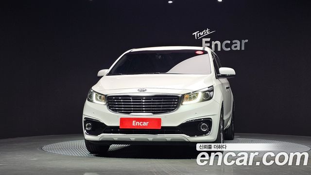 Kia Carnival 9-seater Prestige 2017 — фото 3