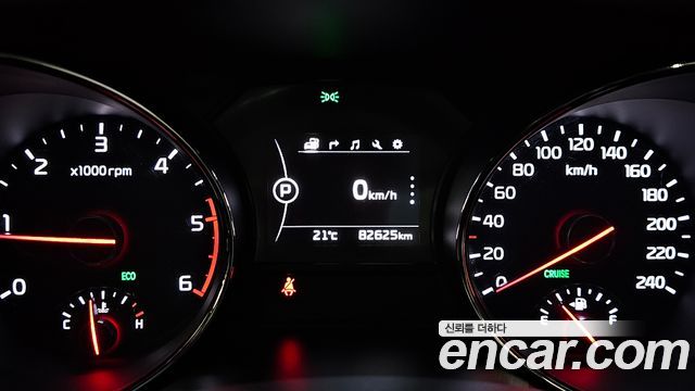 Kia Carnival 9-seater Prestige 2017 — фото 8