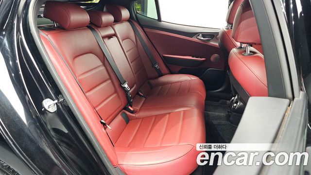Kia Stinger 2.0 Turbo AWD Platinum 2020 — фото 15