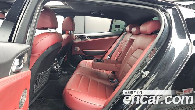 Kia Stinger 2.0 Turbo AWD Platinum 2020 — фото 35