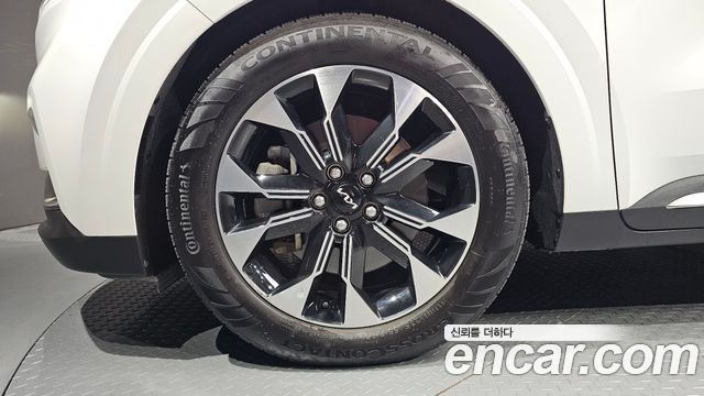 Kia Carnival (IV) Gasoline 7-Seater Signature 2023 — фото 5