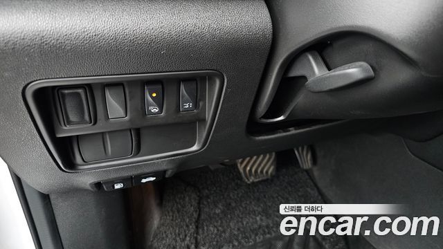 Renault Korea QM6 Diesel 2WD RE Signature 2019 — фото 27