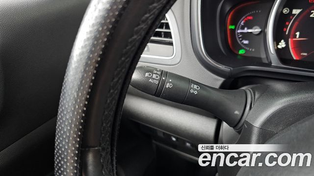 Renault Korea QM6 Diesel 2WD RE Signature 2019 — фото 29