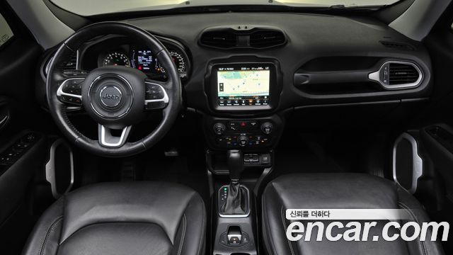 Jeep Renegade 2.4 Longitude High 2018 — фото 7