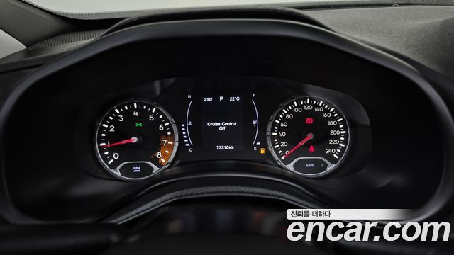 Jeep Renegade 2.4 Longitude High 2018 — фото 8