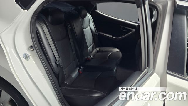 Hyundai Avante (MD) M16 GDI Avenue 2013 — фото 26