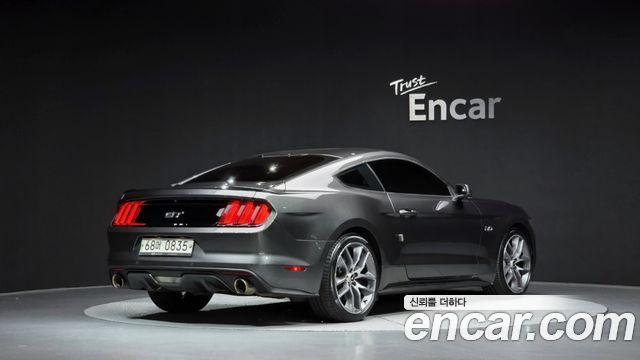 Ford Mustang GT Coupe 2016 — фото 2