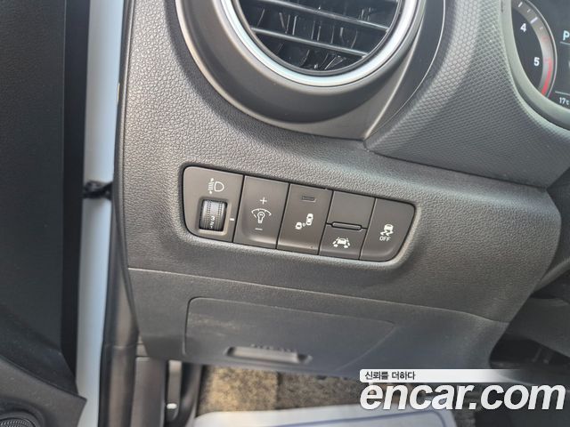 Hyundai Kona Diesel 1.6 2WD Modern Choice 2020 — фото 10