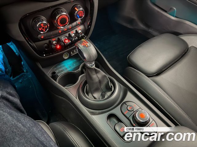 MINI Cooper D Clubman Standard 2nd 2018 — фото 6
