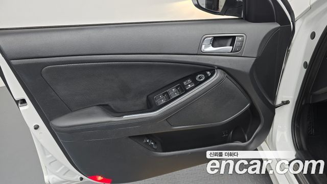 Kia K5 Noblesse 2015 — фото 24