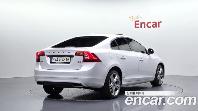 Volvo S60 D4 2nd 2017 — фото 2