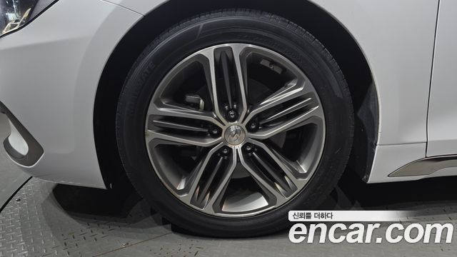 Hyundai Grandeur (IG) 2.4 Premium 2018 — фото 5