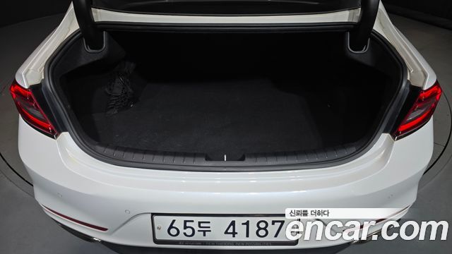 Hyundai Grandeur (IG) 2.4 Premium 2018 — фото 20