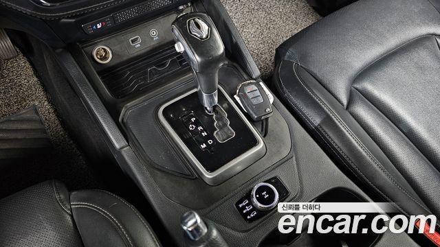 KG Mobility (SsangYong) Rexton Sports Khan Diesel 2.2 4WD Professional X (5-Link) 2019 — фото 9