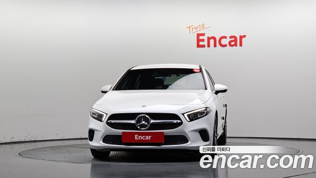 Mercedes-Benz A-Class (W177) A220 Sedan 2021 — фото 3