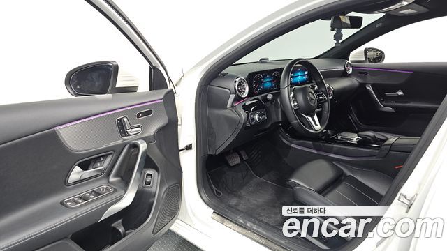 Mercedes-Benz A-Class (W177) A220 Sedan 2021 — фото 10