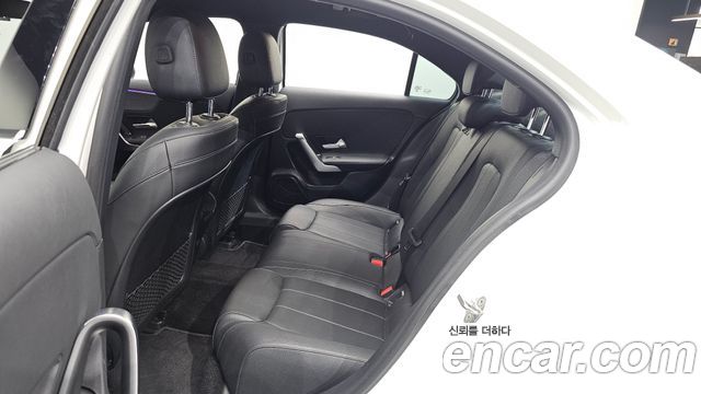 Mercedes-Benz A-Class (W177) A220 Sedan 2021 — фото 12