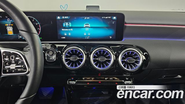 Mercedes-Benz A-Class (W177) A220 Sedan 2021 — фото 13