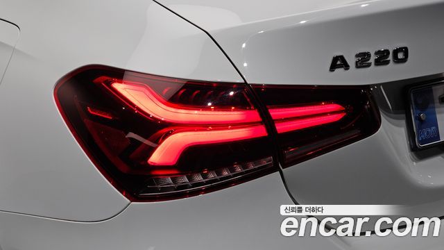 Mercedes-Benz A-Class (W177) A220 Sedan 2021 — фото 23