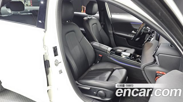 Mercedes-Benz A-Class (W177) A220 Sedan 2021 — фото 26