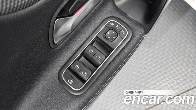 Mercedes-Benz A-Class (W177) A220 Sedan 2021 — фото 27