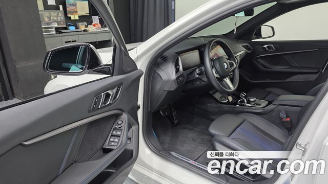BMW 1 Series (F40) 120i M Sports 2024 — фото 10