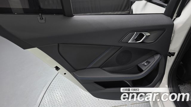 BMW 1 Series (F40) 120i M Sports 2024 — фото 25