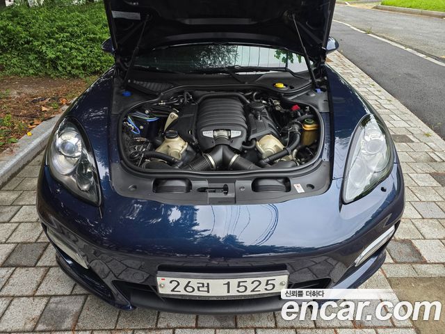 Porsche Panamera 4.8 GTS 970 2013 — фото 7