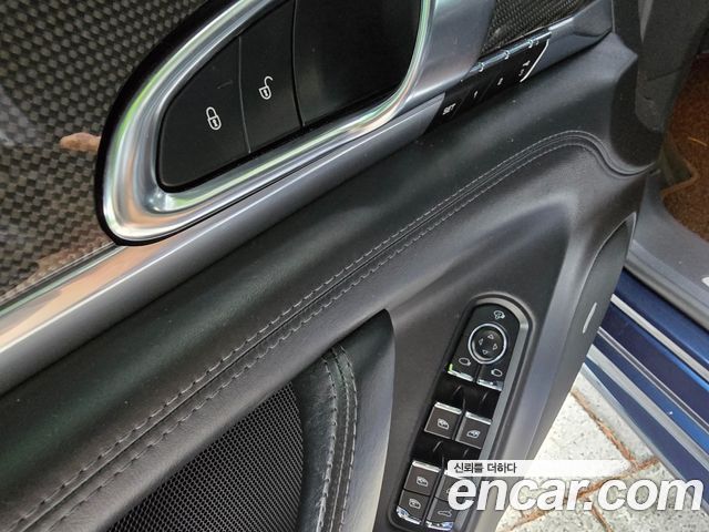 Porsche Panamera 4.8 GTS 970 2013 — фото 18