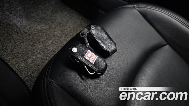 Toyota Prius (IV) 1.8 E 2018 — фото 15