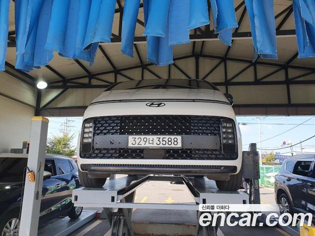 Hyundai Staria L3.5 Lounge 9-Seater Mobility
