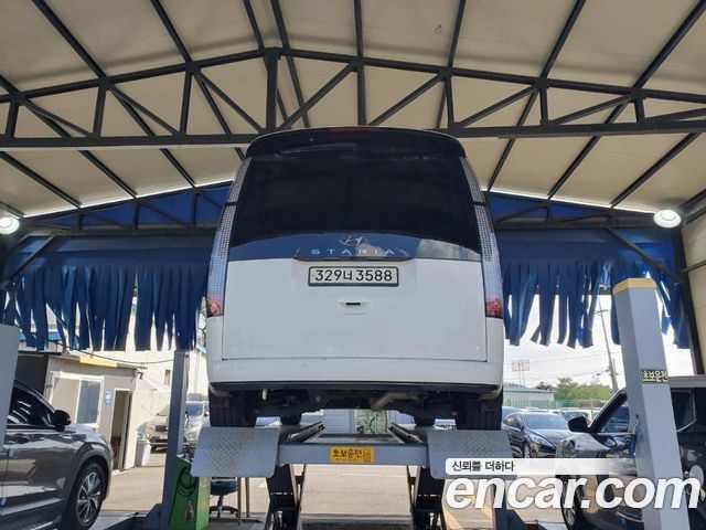 Hyundai Staria L3.5 Lounge 9-Seater Mobility 2022 — фото 2