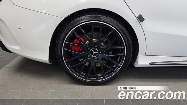 Mercedes-Benz CLA-Class (C117) CLA45 AMG 4MATIC 2018 — фото 5
