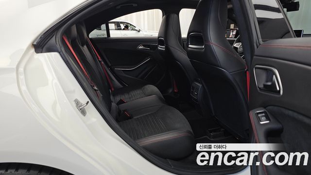 Mercedes-Benz CLA-Class (C117) CLA45 AMG 4MATIC 2018 — фото 12