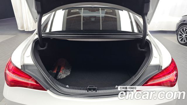 Mercedes-Benz CLA-Class (C117) CLA45 AMG 4MATIC 2018 — фото 20