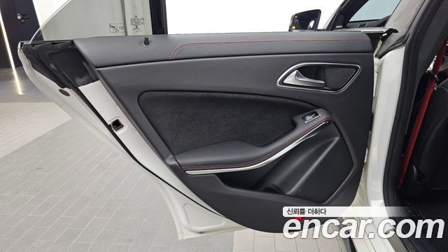 Mercedes-Benz CLA-Class (C117) CLA45 AMG 4MATIC 2018 — фото 25