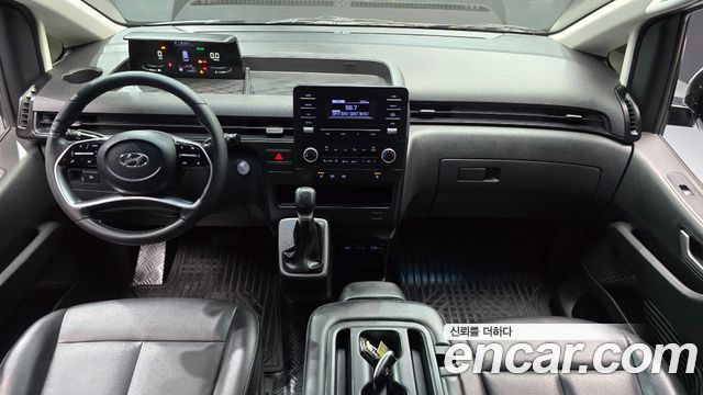Hyundai Staria Tourer 11-Seater Modern 2023 — фото 7
