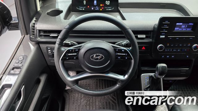 Hyundai Staria Tourer 11-Seater Modern 2023 — фото 13