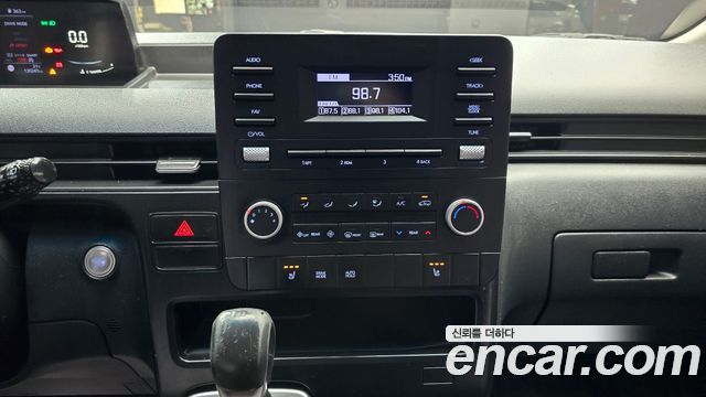 Hyundai Staria Tourer 11-Seater Modern 2023 — фото 14