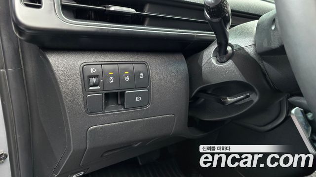 Hyundai Staria Tourer 11-Seater Modern 2023 — фото 17