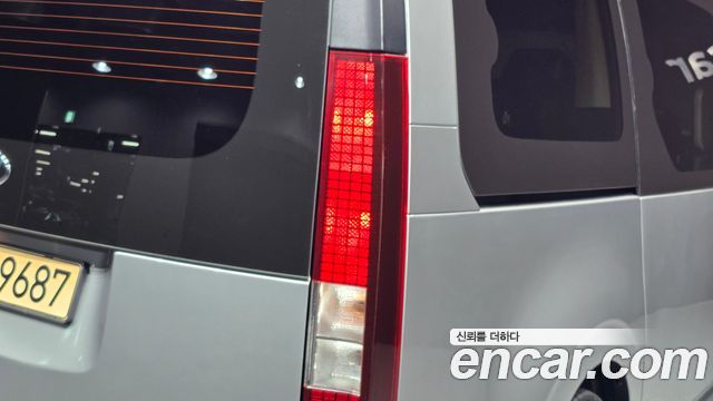 Hyundai Staria Tourer 11-Seater Modern 2023 — фото 23