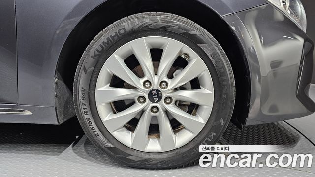 Kia K5 (II) LPI SX Noblesse 2016 — фото 21