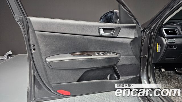 Kia K5 (II) LPI SX Noblesse 2016 — фото 24