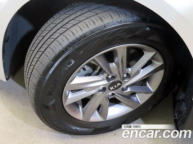 Kia K5 (II) 2.0 LPI Taxi Deluxe 2019 — фото 16