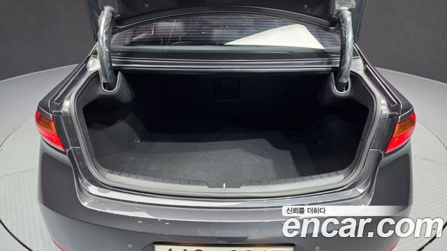 Kia K7 2.2 Diesel Prestige 2017 — фото 20