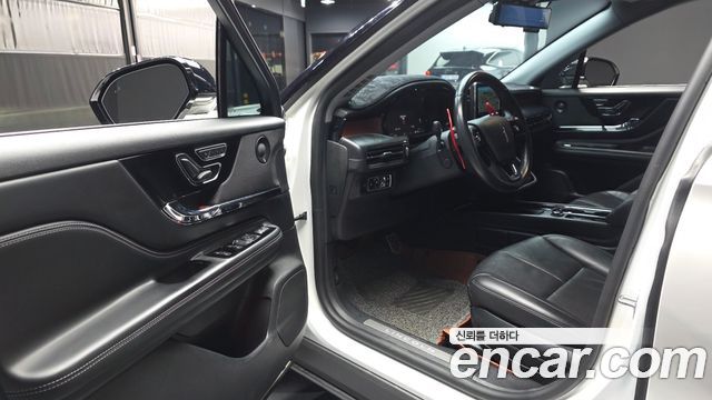 Lincoln Corsair 2.0 Reserve AWD 2020 — фото 10