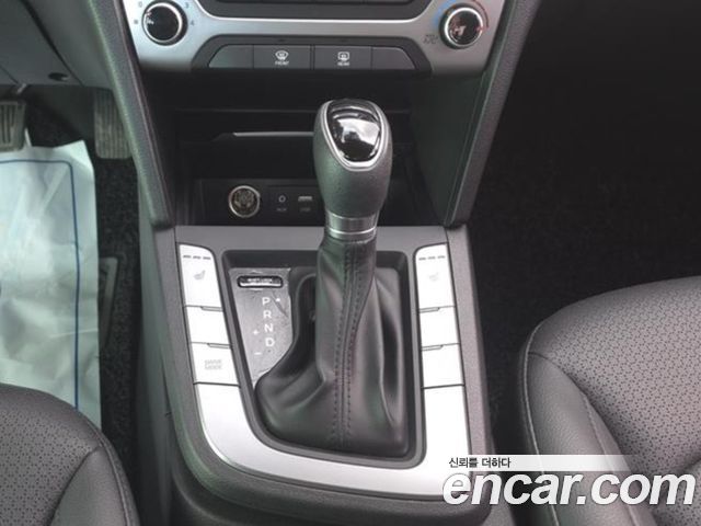 Hyundai Avante (AD) 1.6 GDI Value Plus 2017 — фото 9